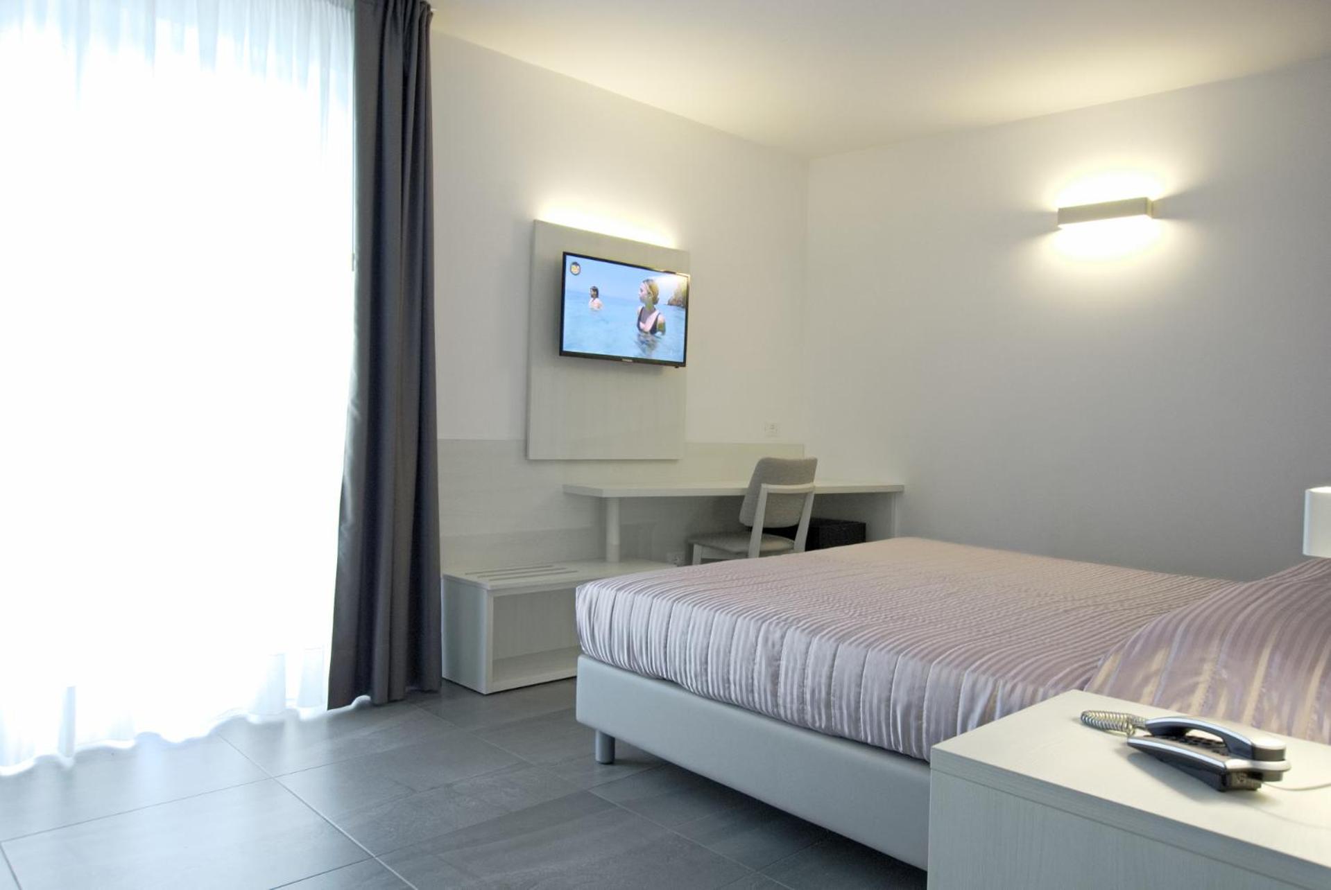 Hotel Paris Lignano Sabbiadoro Exterior foto